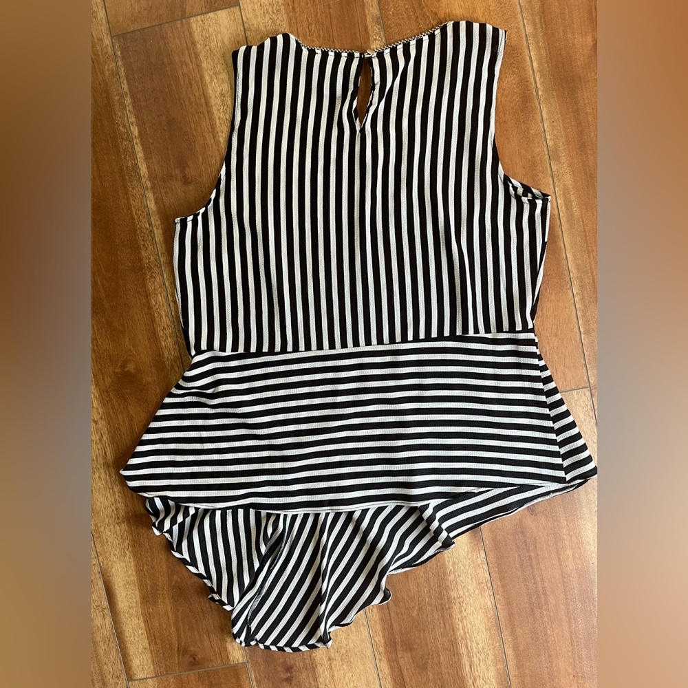 Peck & Peck Asymmetrical Black and White Dressy Tank - Picture 2 of 5